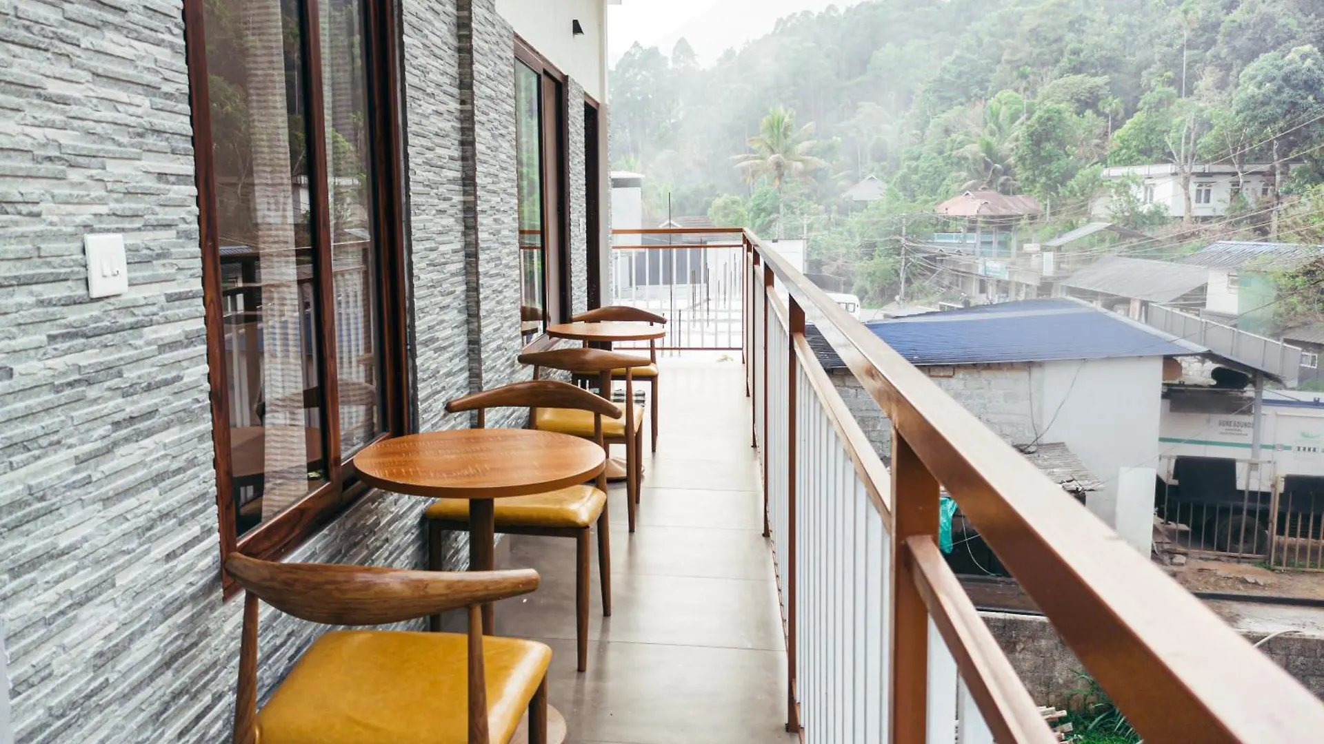 מונאר Asprin Homestay